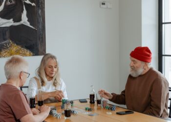 Ce activități recreative poți face acasă cu familia sau prietenii